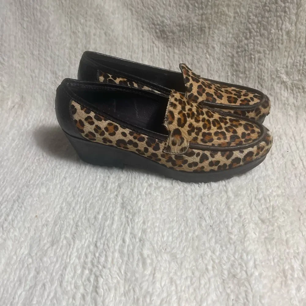 Donald J Pliner leather calf hair leopard Print Platform Slip-On Shoes SZ8.5M
